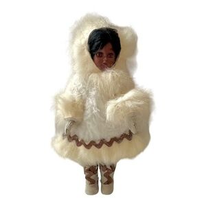 Vintage Alaska Inuit Girl Doll 8" Handmade Souvenir Blinking Eyes Collectible VG